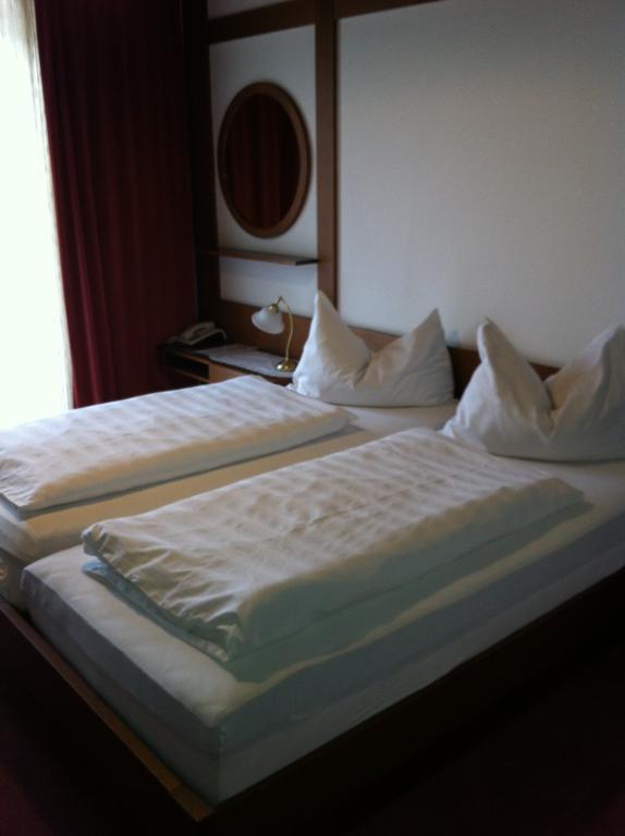 Maurer Gasthof-Vinothek Gleisdorf Room photo